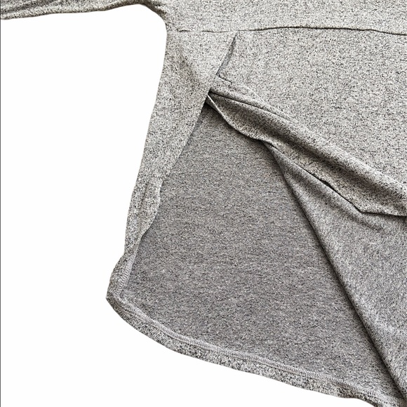 SOLD Peloton Hacci Gray Sweater Pullover - Picture 6 of 10